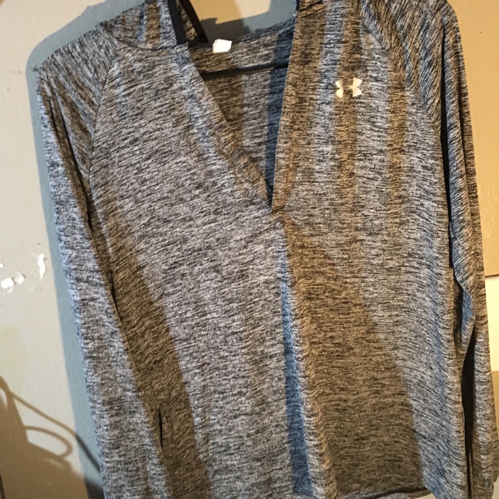 Women’s  ‘CHAMPION  hooded blouse